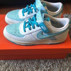 Nike Vandal Low~ Youth size!